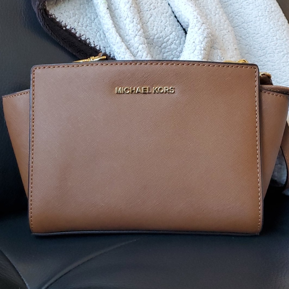 Michael Kors crossbody